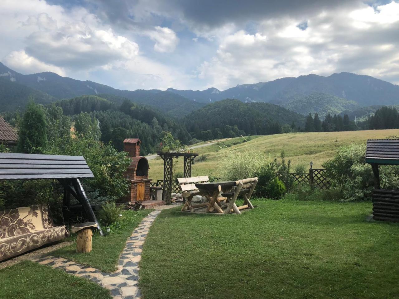 Hot Tub Chalet Retreat Villa Braşov Exterior foto